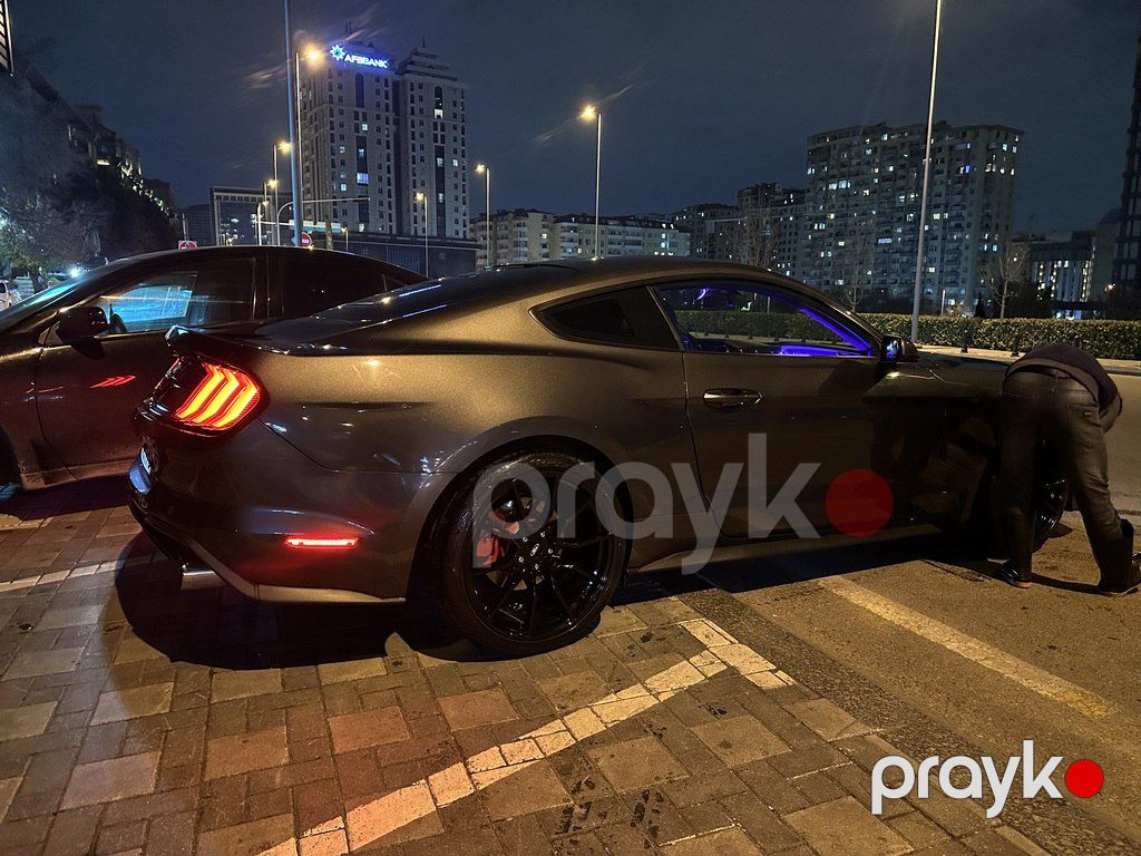 Ford Mustang, 2.3 L, 2018 il, 177 000 km — Avtomobillər, Bakı (6)