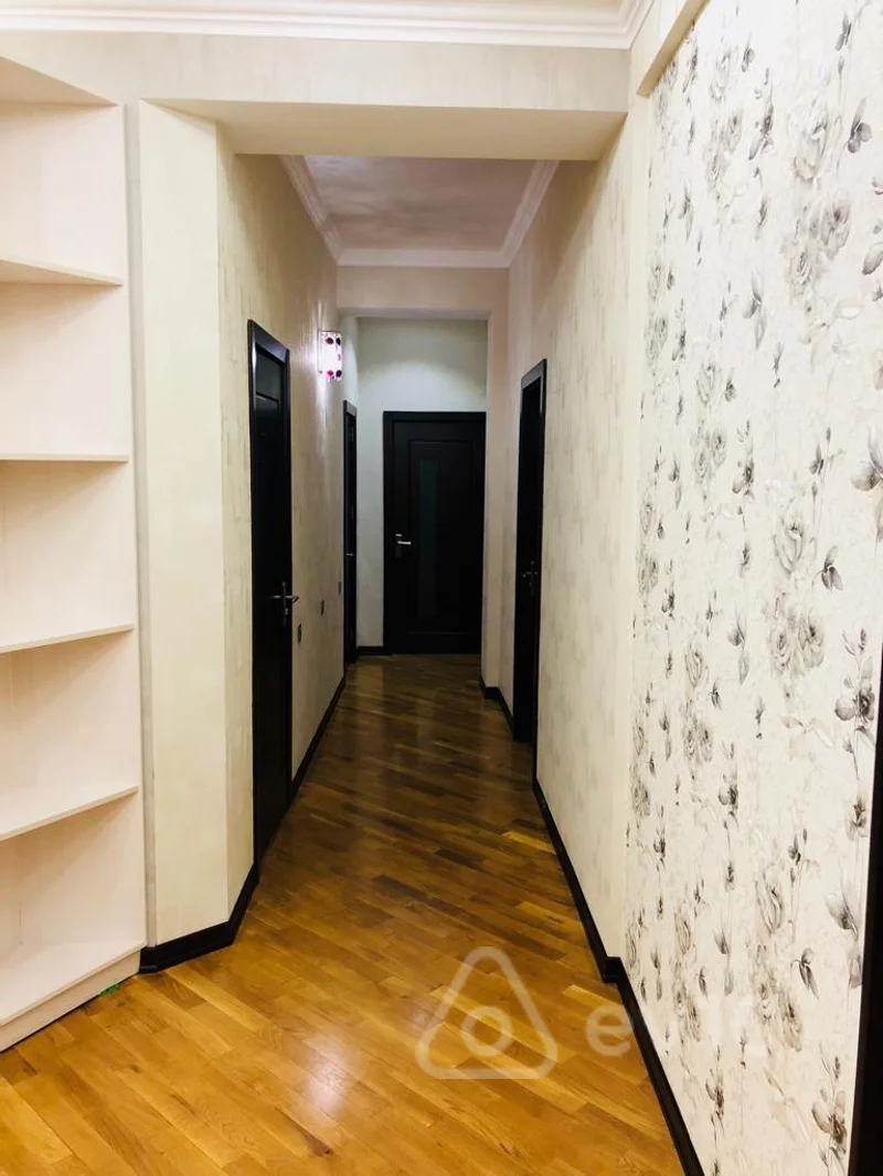 2 otaqlı mənzil, 90 m², 8 noyabr k 23 — kirayə — Mənzil, Bakı (12)