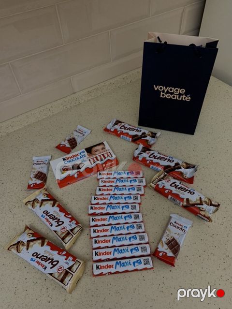 Kinder şokolad paketi – müxtəlif çeşidlər bir yerdə Tərkib: - Kinder — Bakı