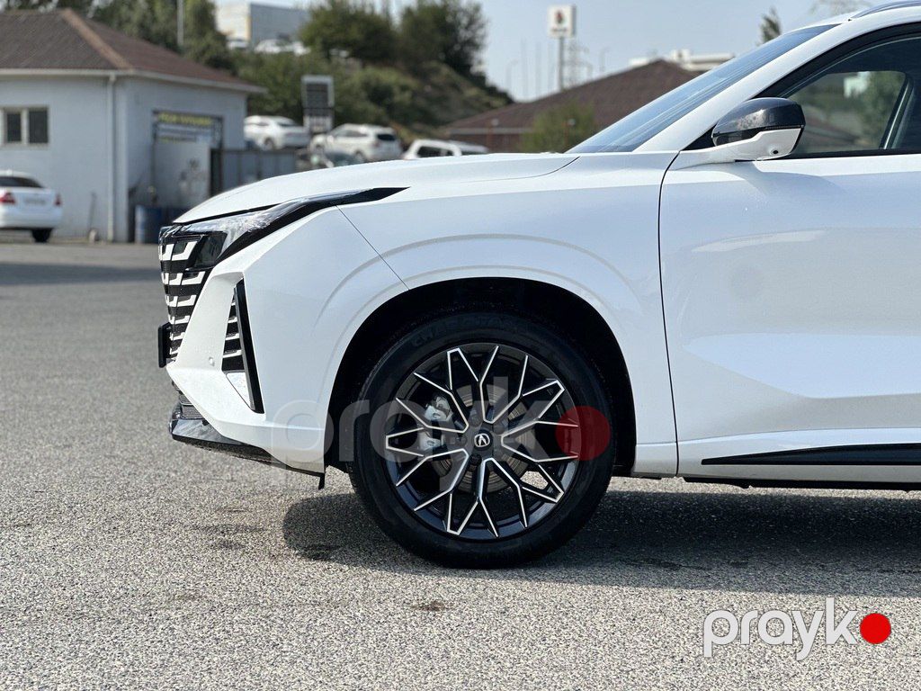 Changan Uni-Z, 1.5 L, 18.4 kWh, 2025 il, 9 500 km — Avtomobillər, Bakı (8)