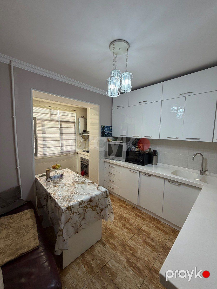 Satılır 4 otaqlı köhnə tikili 95 m² — Mənzil, Bakı (6)