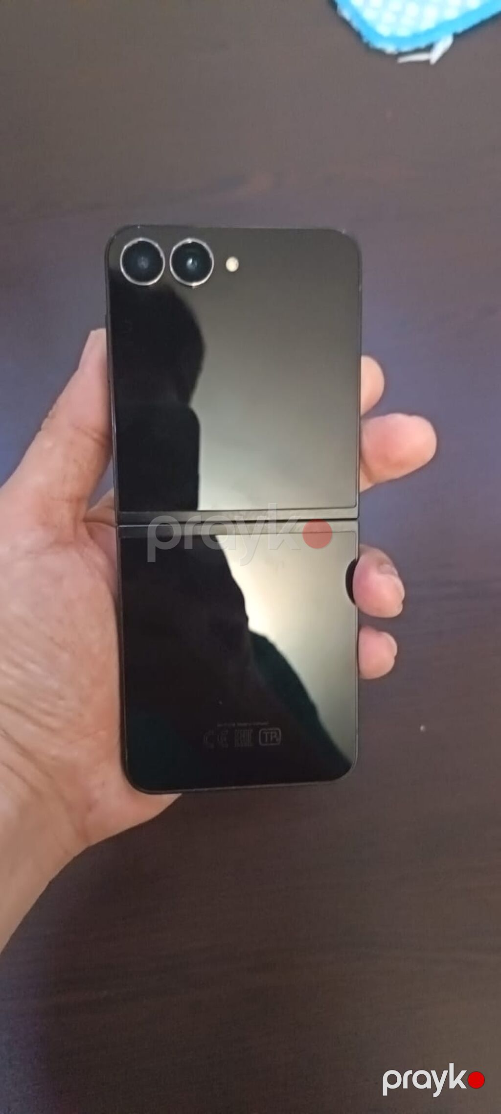 Samsung Galaxy Z Flip7 FE, rəng - Qara, Barmaq izi — Samsung, Bakı (8)