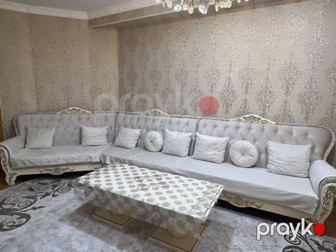 *Sada* künc divan ve jurnalın baha alınıb cox seliqeli islenib örtüklə — Digah