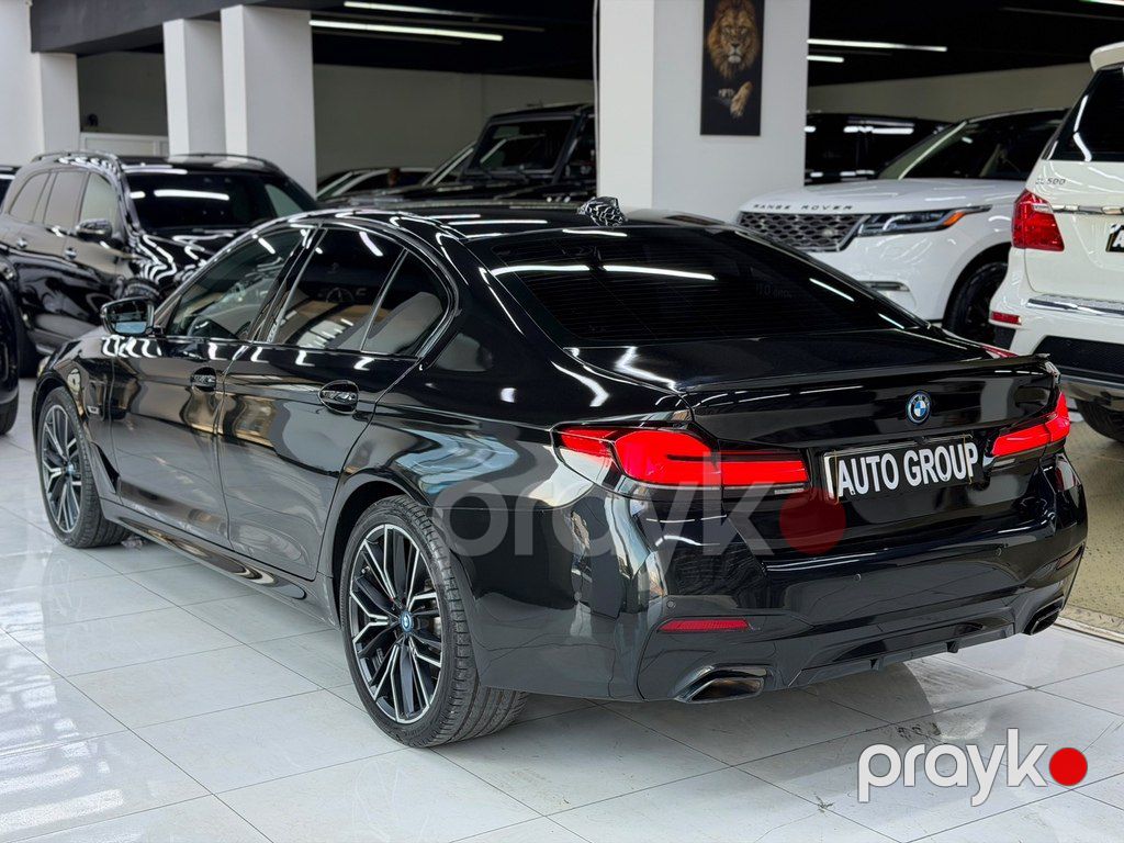 BMW 520e, 2.0 L, 12 kWh, 2022 il, 84 000 km — Avtomobillər, Bakı (6)