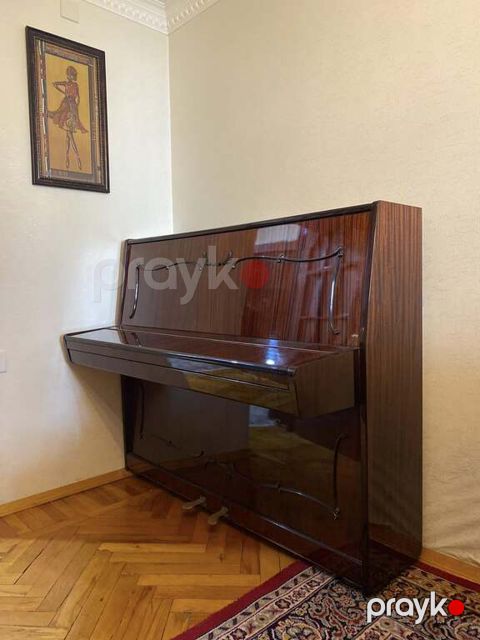 Piano “Весна” — Bakı