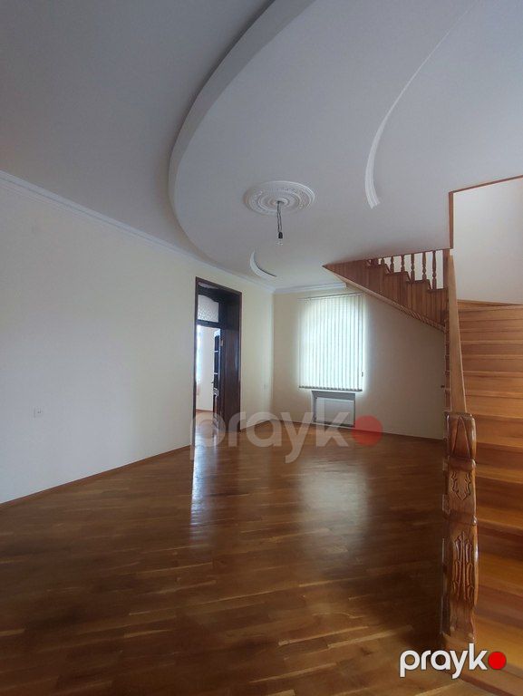 Satılır 5 otaqlı həyət evi/bağ evi 250 m² — Ev, villa, Bakı (12)