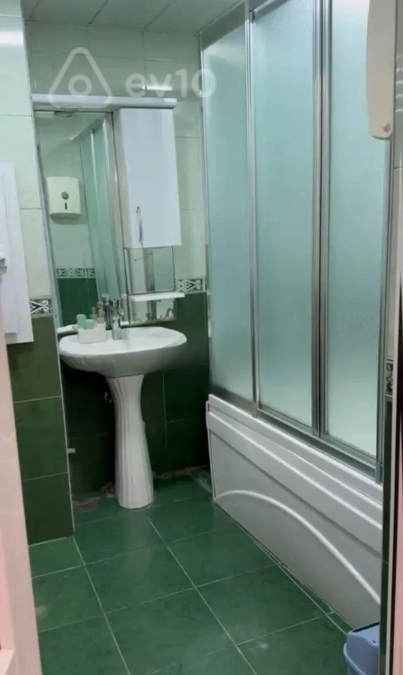 3 otaqlı mənzil, 120 m², Nərimanov M — kirayə — Mənzil, Bakı (8)