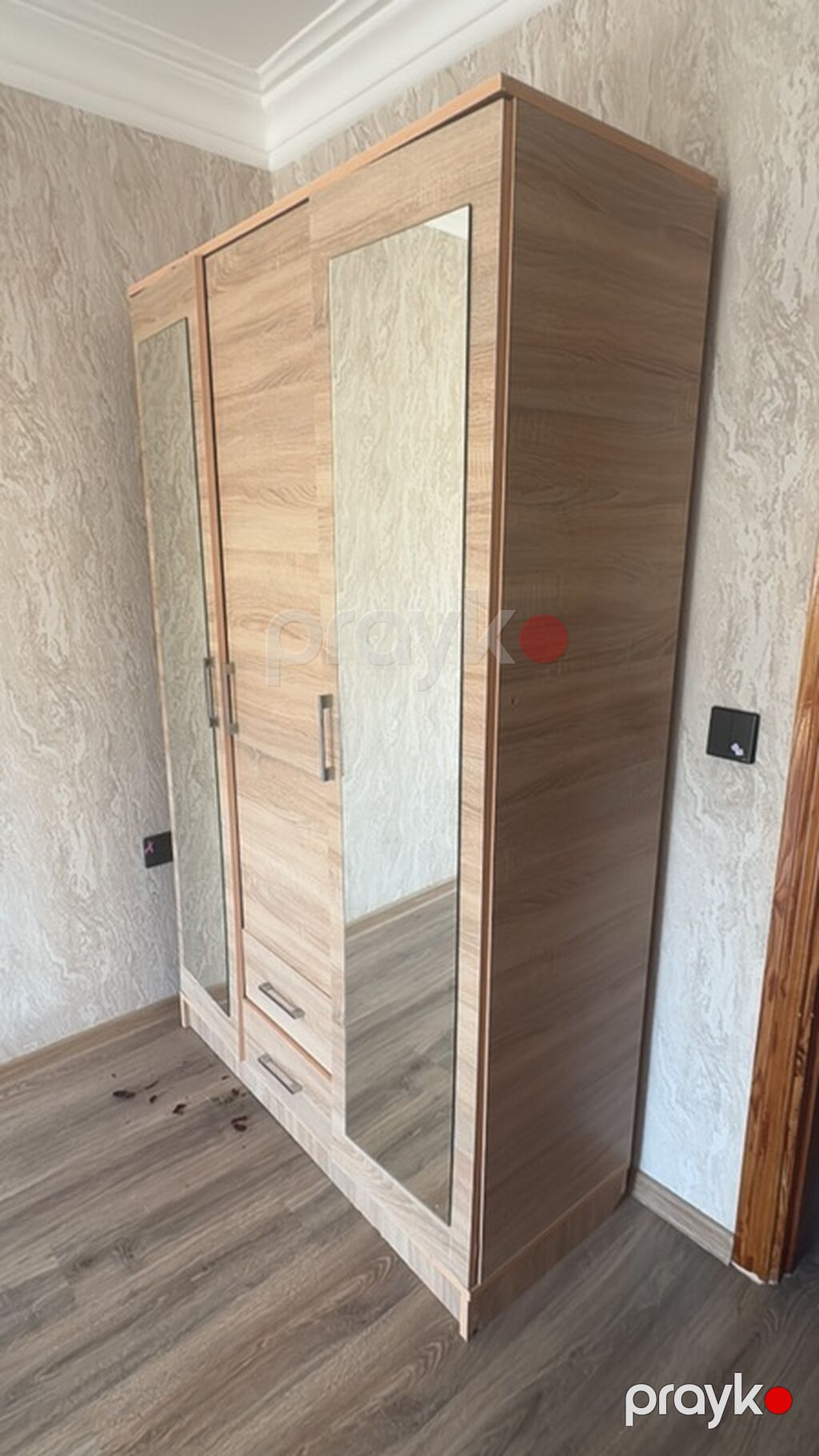 Üç qapılı, güzgülü paltar şkafı - Material: açıq palıd rəngli — Şkaflar, Bakı (7)