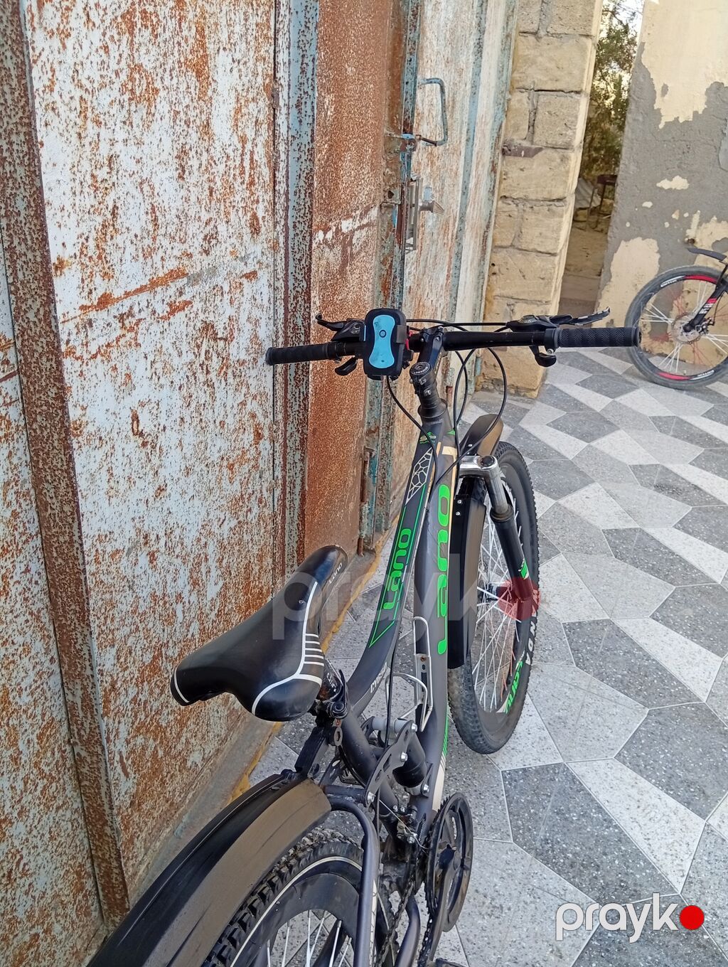 26 Lano velosipedi tək problemi rolun paçenniki dağılıb arxa təkər — Dağ velosipedləri, Masazır (8)