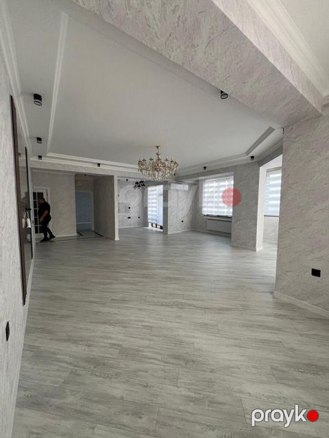 İcarəyə verilir 4 otaqlı ofis 185 m² — Bakı
