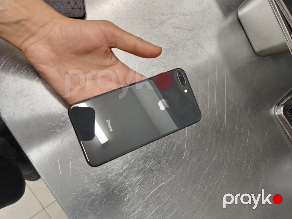 IPhone 8 Plus, Qara, Barmaq izi — Apple iPhone, Bakı (2)