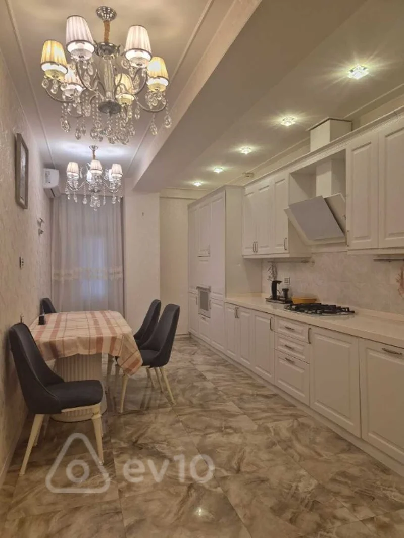 3 otaqlı mənzil, 165 m², Həsən Salmani küçəsi — kirayə — Mənzil, Bakı (7)