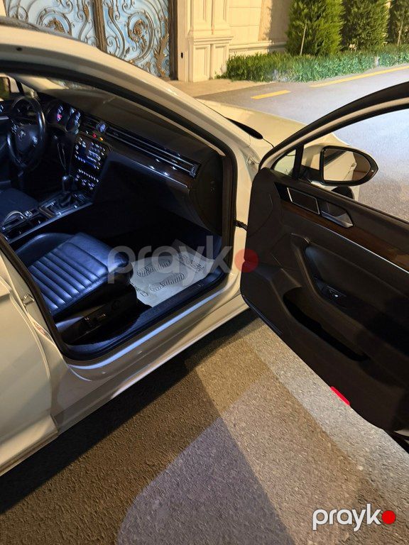 Volkswagen Passat, 1.8 L, 2018 il, 252 000 km — Avtomobillər, Bakı (4)