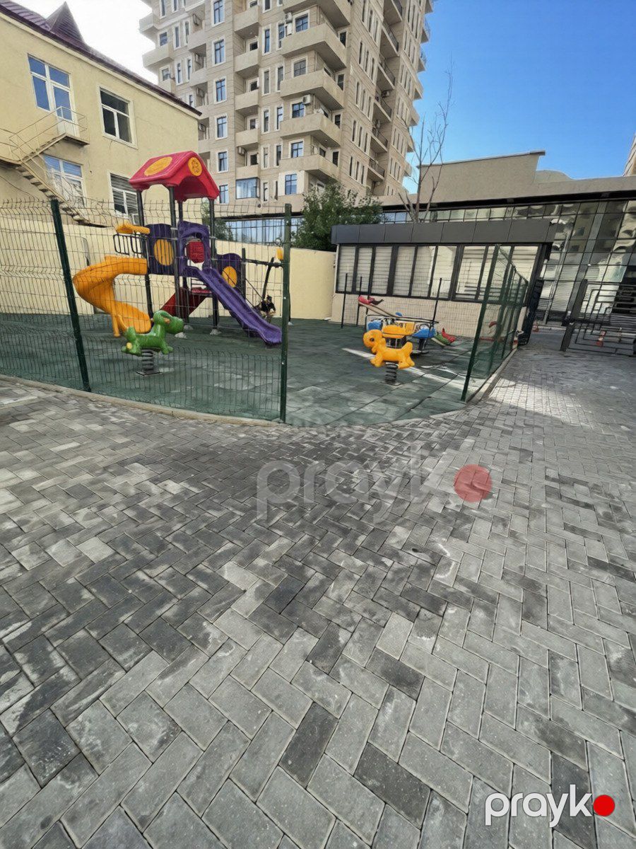 Satılır 4 otaqlı yeni tikili 242 m² — Mənzil, Bakı (3)
