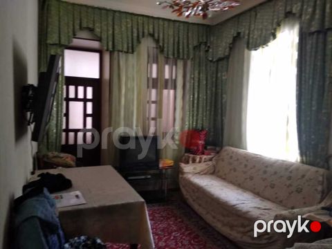 Satılır 5 otaqlı köhnə tikili 120 m² — Bakı