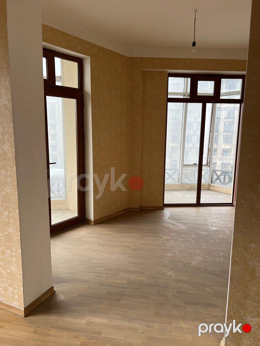 Satılır 7 otaqlı yeni tikili 251 m² — Mənzil, Bakı (7)
