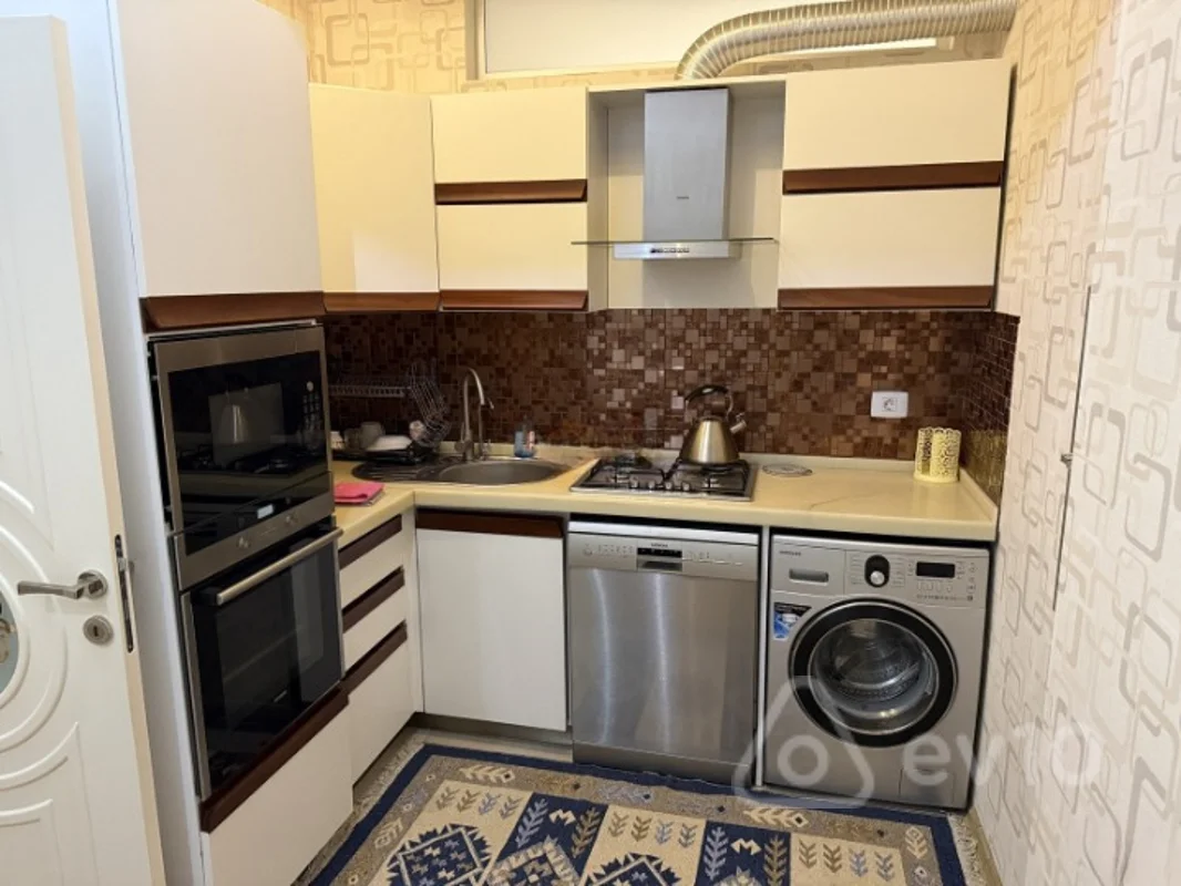 4 otaqlı mənzil, 120 m², Rovsen Dadasov — kirayə — Mənzil, Bakı (5)