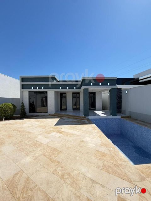Satılır 4 otaqlı həyət evi/bağ evi 130 m² — Bakı