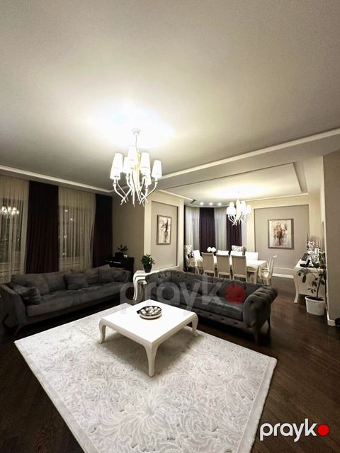 Satılır 5 otaqlı yeni tikili 202 m² — Bakı