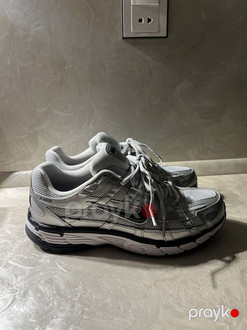 Nike P-6000 qadın idman ayaqqabısı – gümüşü/metalik rəngli — Krossovkalar, Bakı (4)
