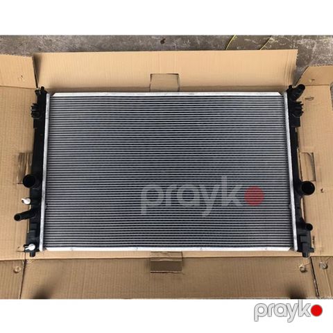 Toyota Camry 2018-2025 su radiatoru — Bakı