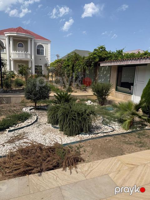 Satılır 5 otaqlı həyət evi/bağ evi 227 m² — Bakı