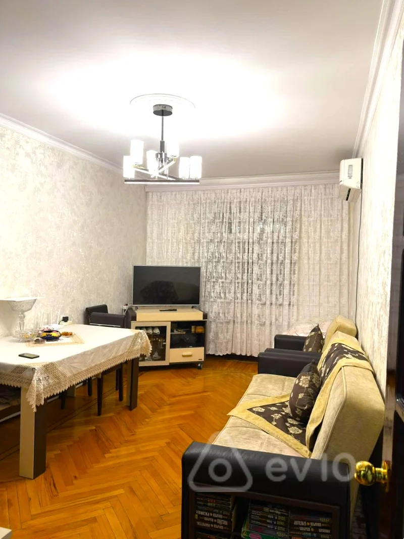 2 otaqlı mənzil, 60 m², Neftçilər m.Q.Qarayev pr — Bakı