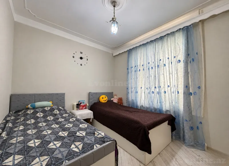 Satılır 4 otaqlı Mənzil Köhnə tikili 84 m² Bakı, Suraxanı r., Yeni Günəşli — Mənzil, Bakı (7)