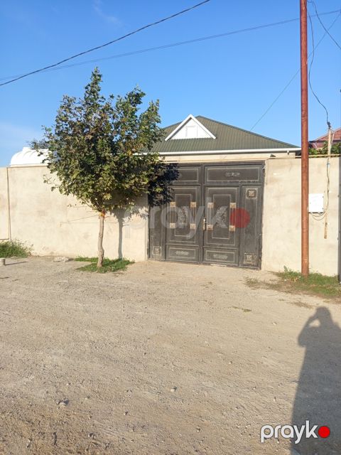 Satılır 4 otaqlı həyət evi/bağ evi 120 m² — Bakı