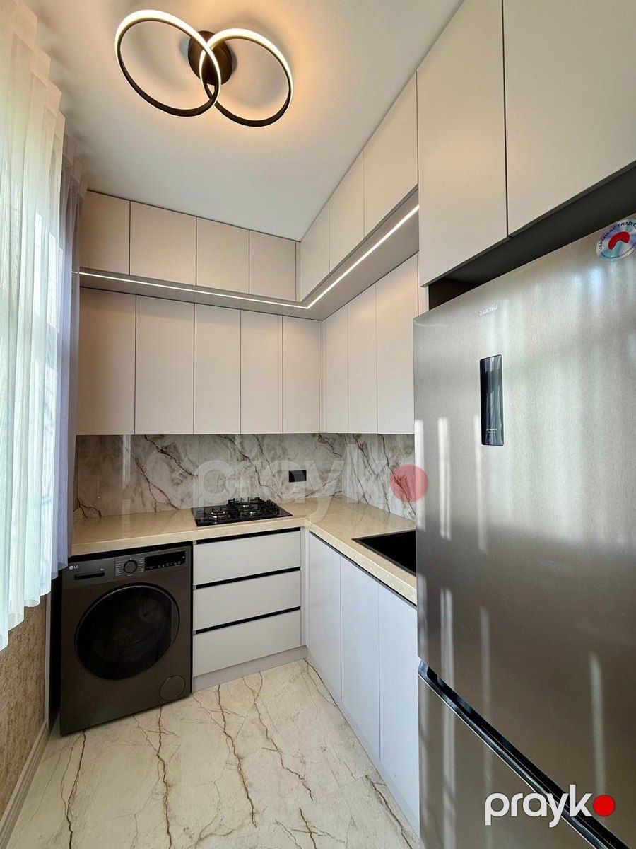 Satılır 2 otaqlı köhnə tikili 58 m² — Mənzil, Bakı (8)