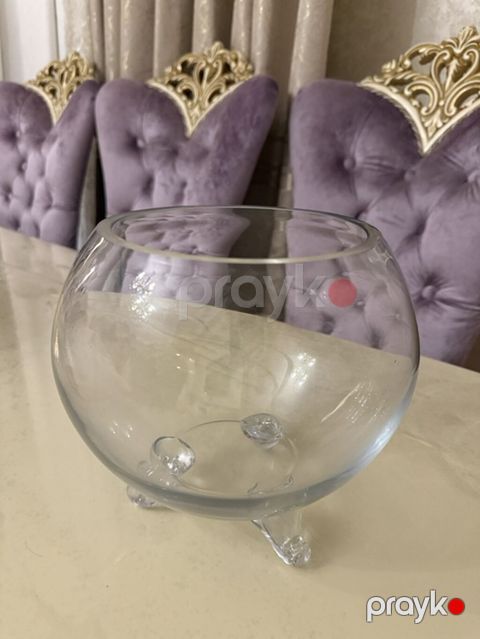 Bir vaza — Bakı