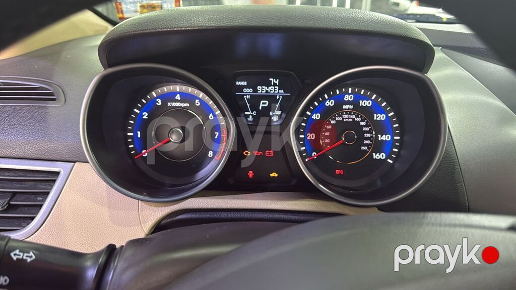 Hyundai Elantra: 1.8 l 2011 il Sedan — Avtomobillər, Digah (5)