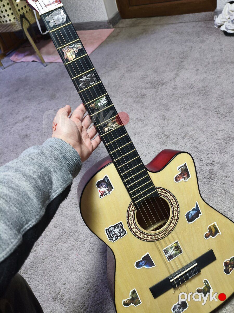 Gitara — Musiqiə alətləri, Bakı (3)