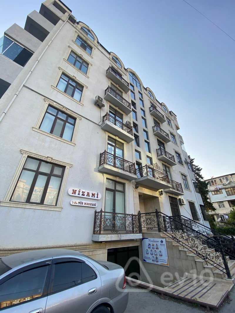 3 otaqlı mənzil, 123 m², Sülh küçəsi — Bakı