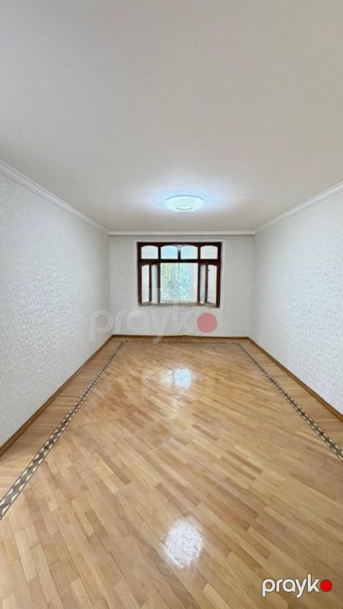 Satılır 2 otaqlı köhnə tikili 50 m² — Bakı