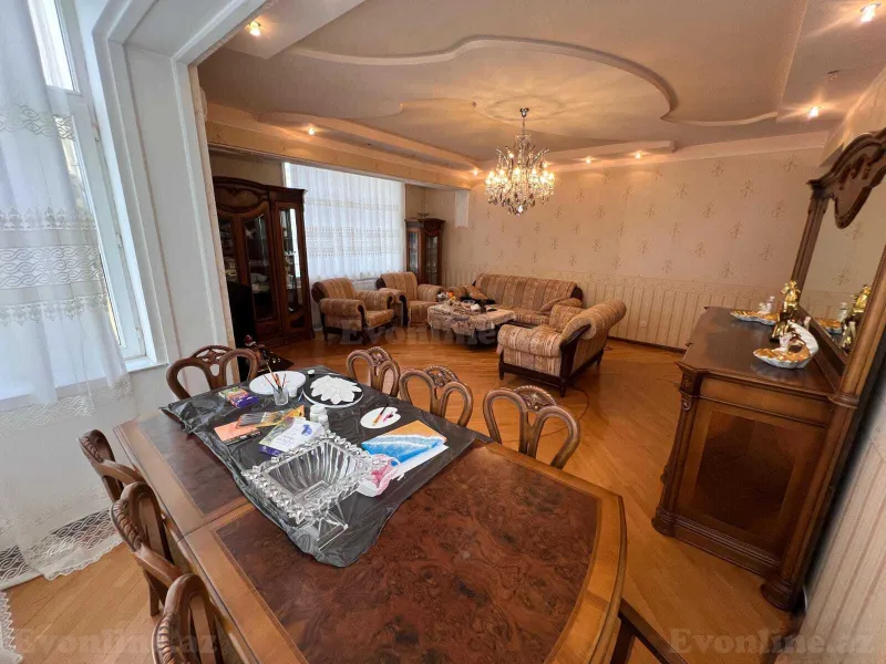 Kirayə verilir 4 otaqlı Mənzil Yeni tikili 180 m² Bakı, Yasamal r., Elmlər Akademiyası m — Bakı