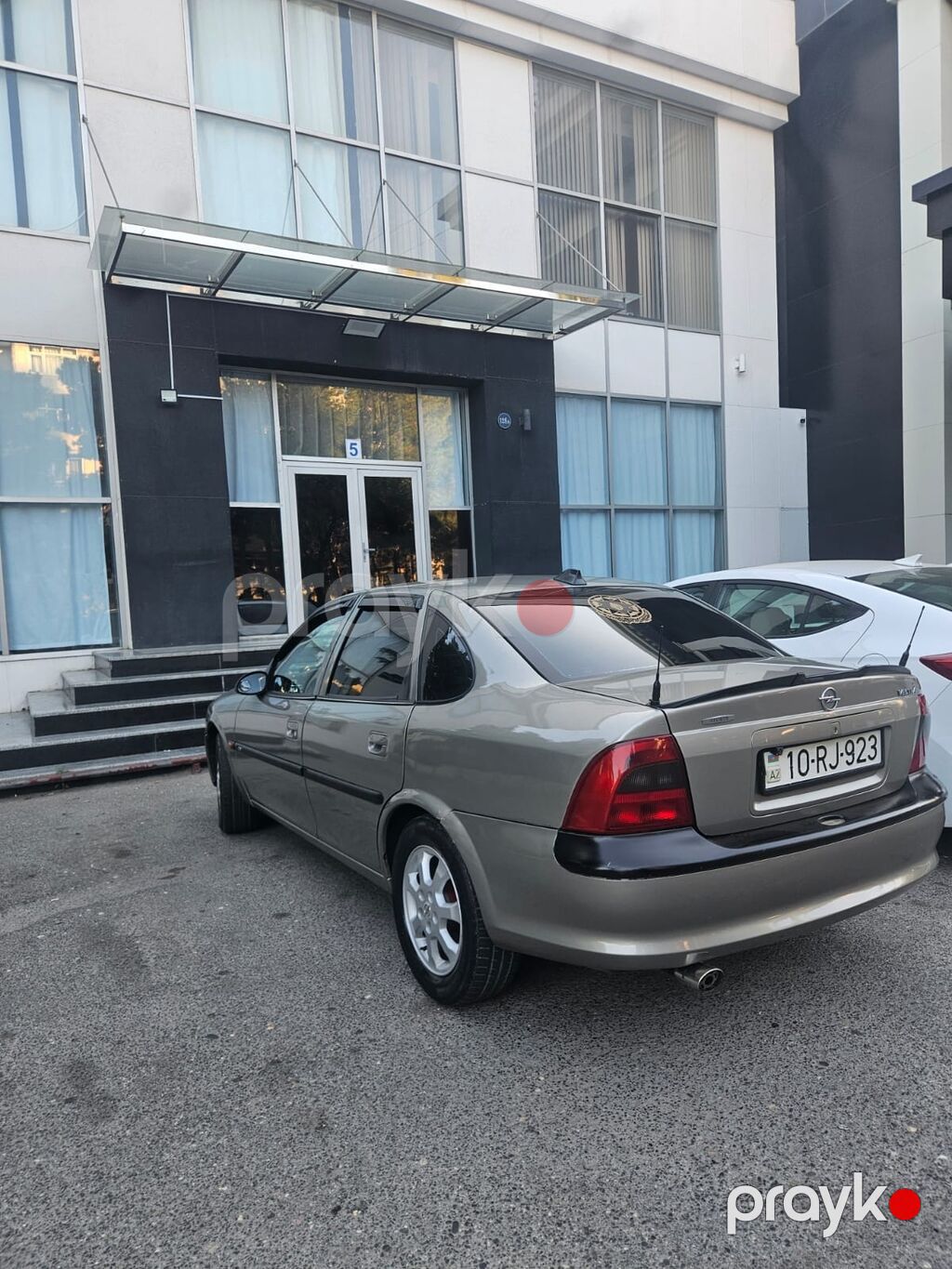 Opel Vectra B sedan - Kuzov: 4 qapılı sedan, boz/metallik rəng — Avtomobillər, Bakı (4)