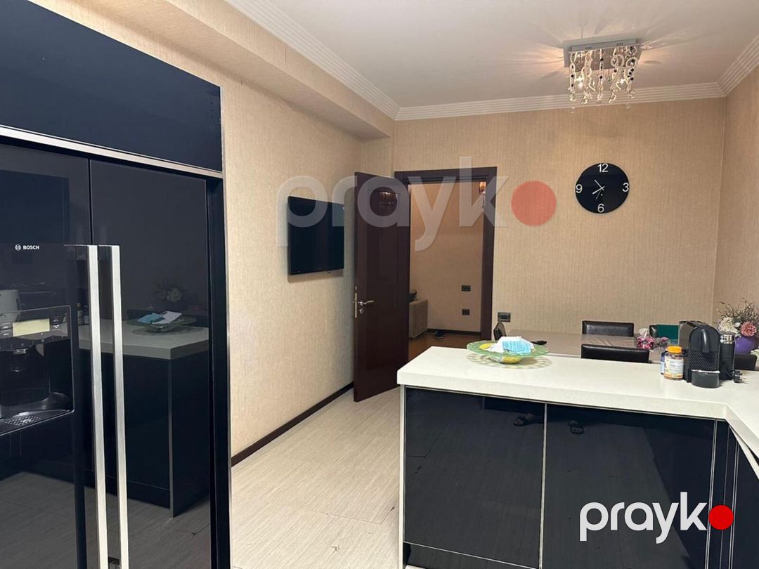 Satılır 4 otaqlı yeni tikili 210 m² — Mənzil, Bakı (9)