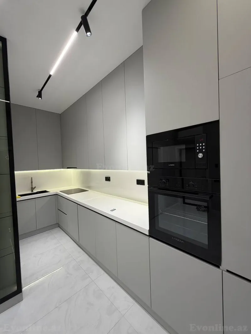 Kirayə verilir 3 otaqlı Mənzil Yeni tikili 90 m² Bakı, Nərimanov r., Koroğlu m — Bakı