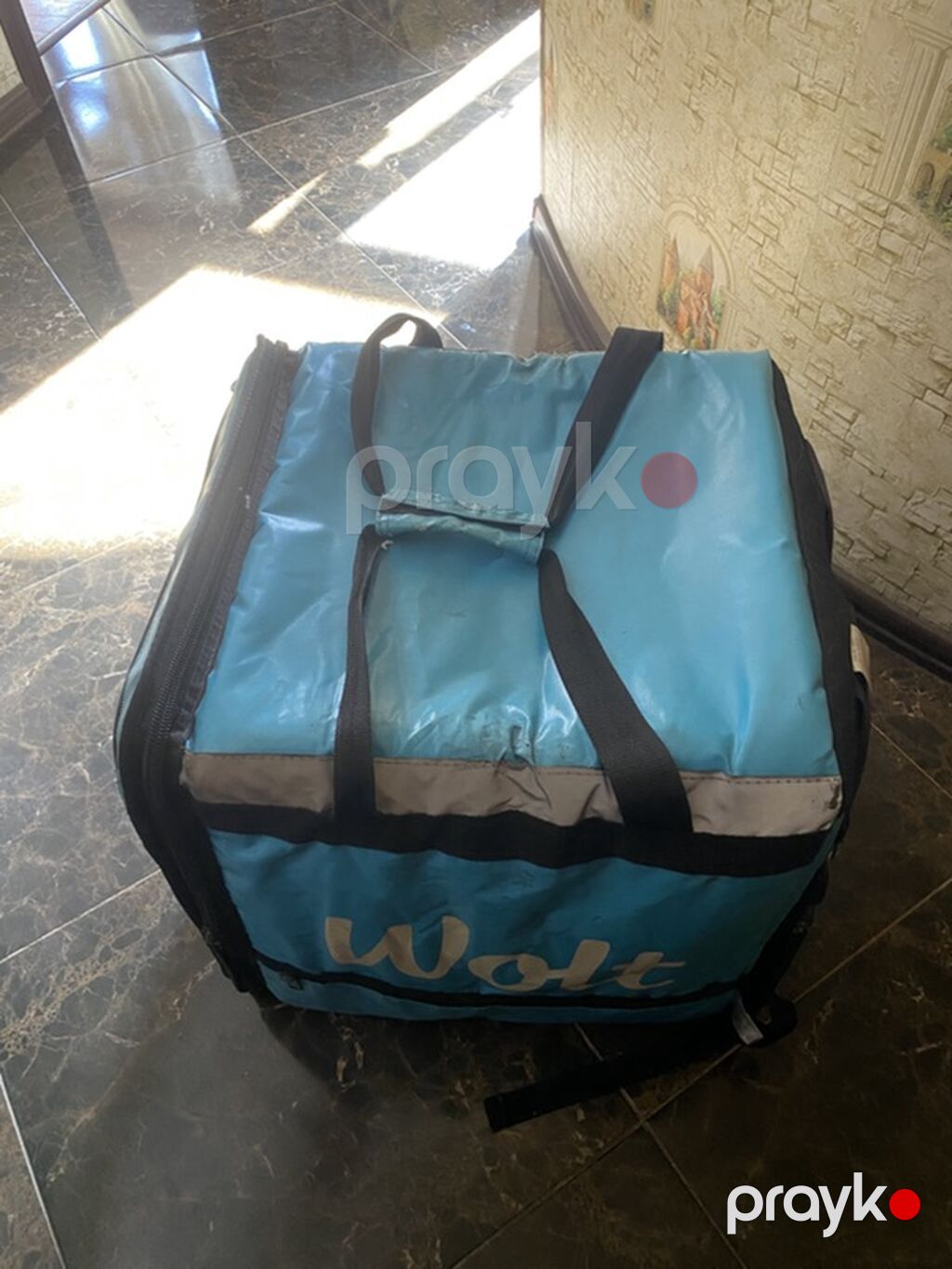 Wolt Partner termo çatdırılma çantası - Rəng: mavi, ön hissədə “Wolt — Digər, Xırdalan (2)