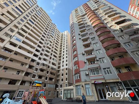 Satılır 4 otaqlı yeni tikili 200 m² — Bakı