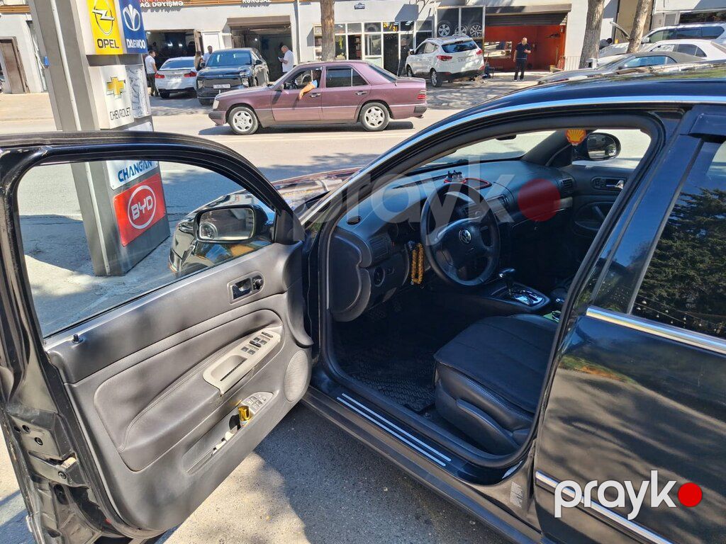 Volkswagen Passat, 1.8 L, 2003 il, 184 300 km — Avtomobillər, Bakı (11)