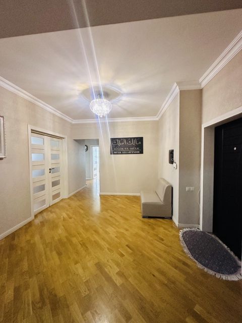 Satılır 3 otaqlı yeni tikili 151 m² — Bakı