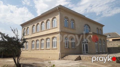 Villa, Albalı qəs — Bakı