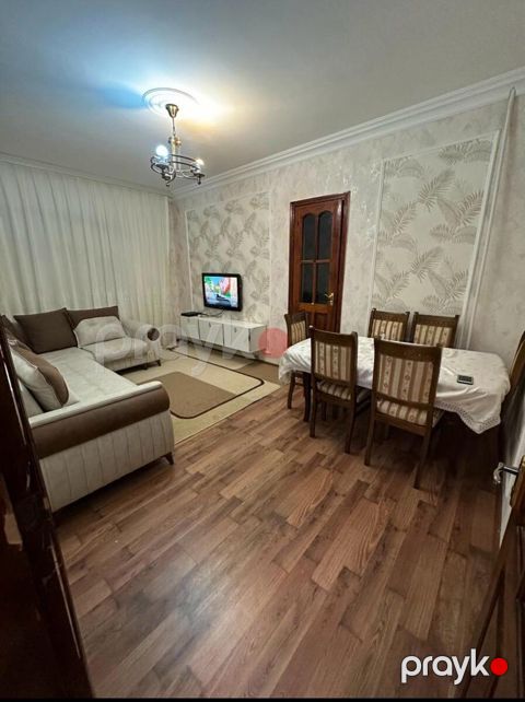 Satılır 2 otaqlı köhnə tikili 65 m² — Bakı