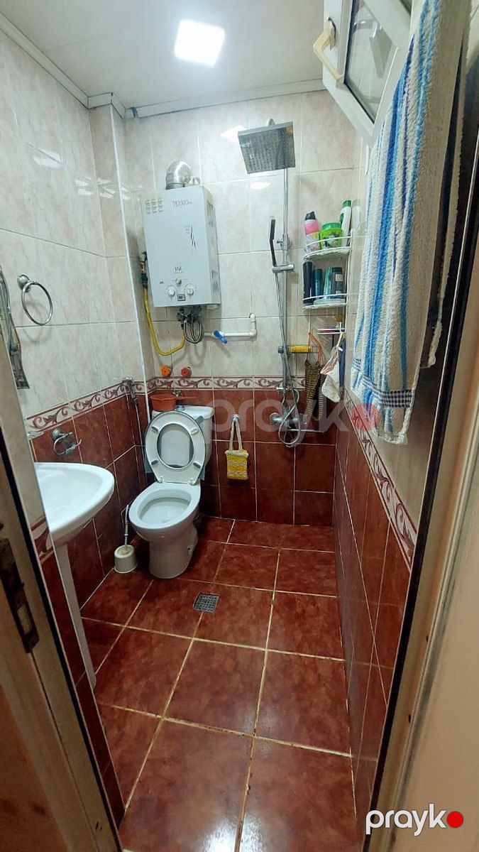 Satılır 2 otaqlı köhnə tikili 45 m² — Mənzil, Bakı (11)