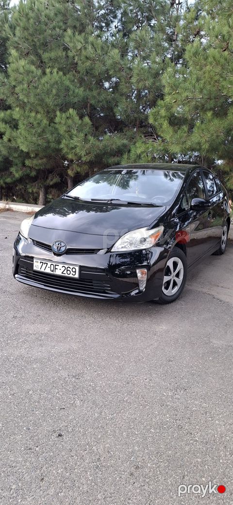 Toyota Prius: 1.8 l 2015 il Hetçbek — Bakı