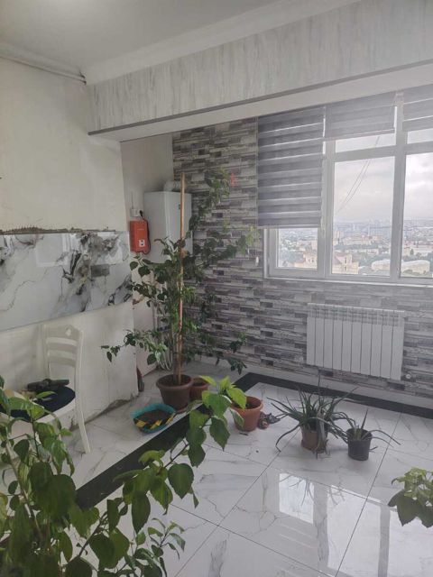 Satılır 2 otaqlı köhnə tikili 65 m² — Bakı