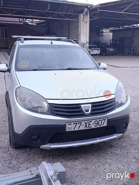 Dacia Sandero Stepway, 1.5 L, 2011 il, 275 000 km — Salyan
