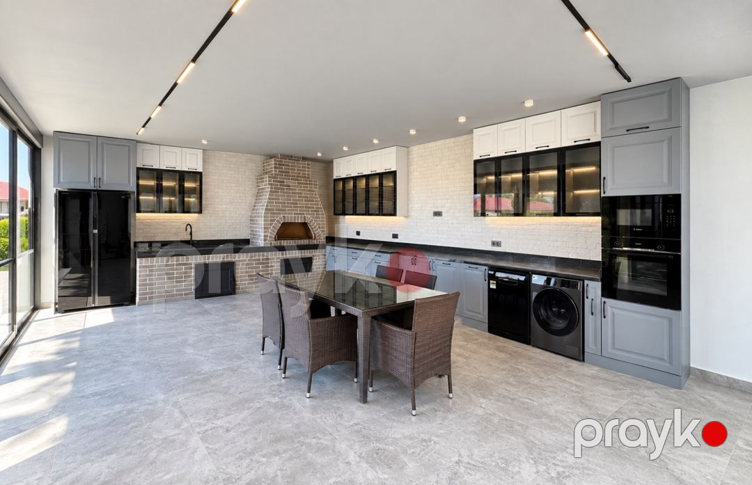 Villa, Badamdar qəs — Ev, villa, Bakı (8)